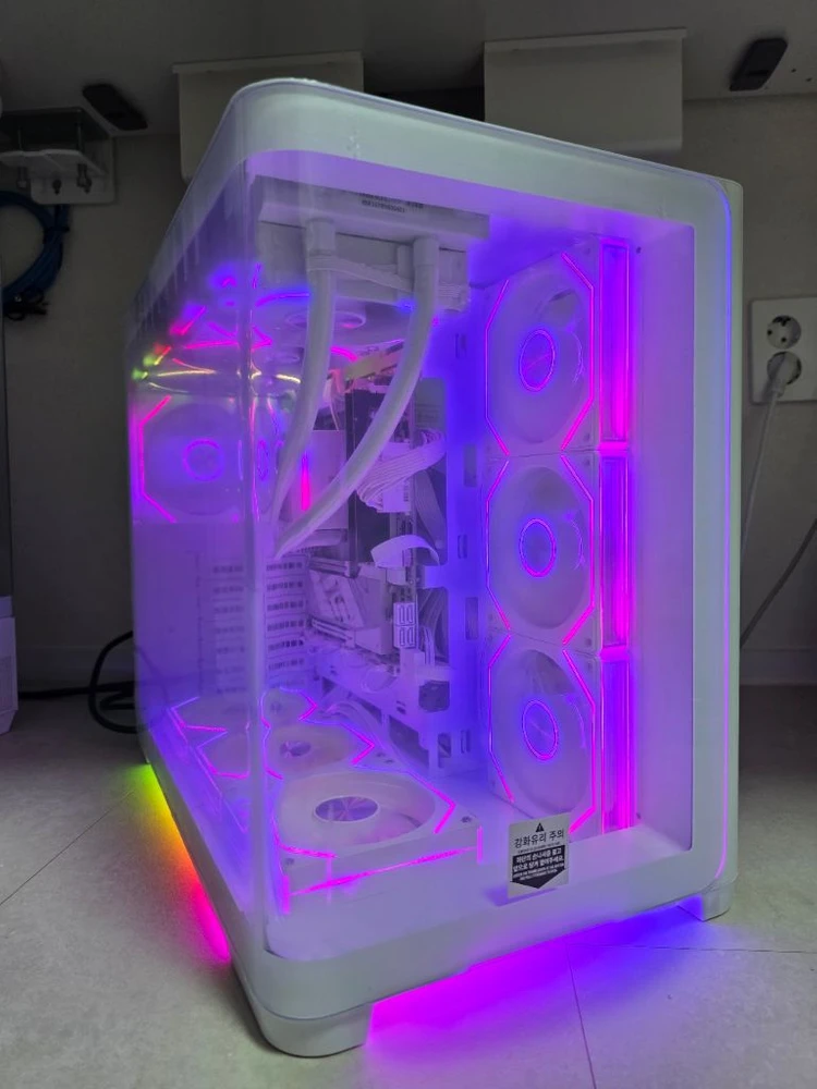 9800X3D , 반본체 게이밍 컴퓨터 팝니다 이미지