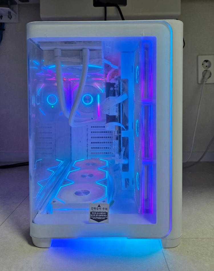 9800X3D , 반본체 게이밍 컴퓨터 팝니다 이미지