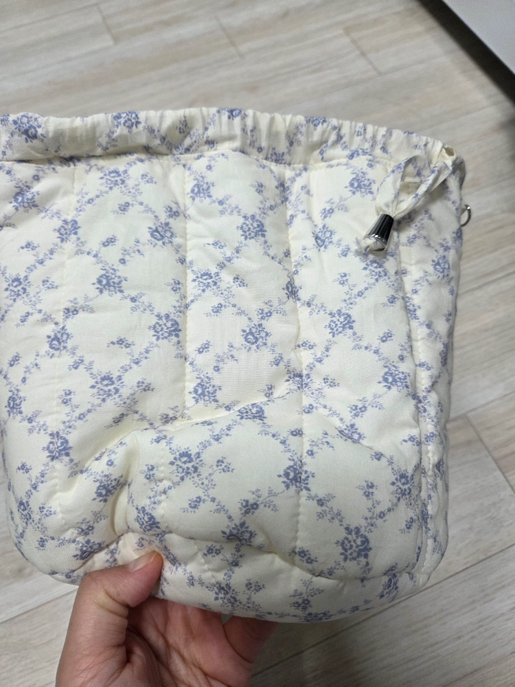 Nuriar 누리아르 왕만두 파우치 이미지