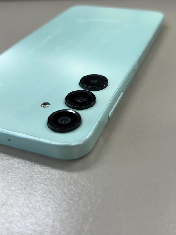 갤럭시A16 민트 128GB 미파손 무잔상 기능정상 가성비 단말기 13만원 판매해요 이미지