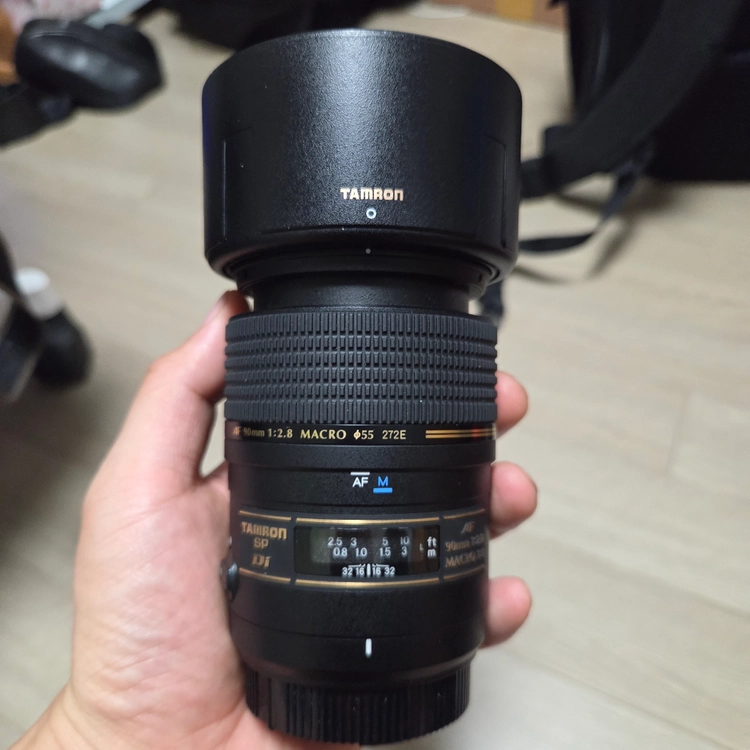 탐론 90mm F2.8 Di MACRO 렌즈 이미지