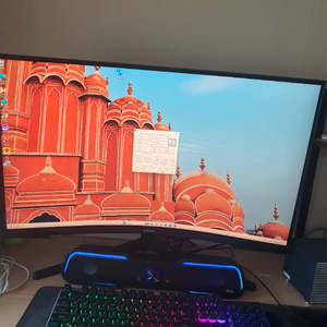 컴퓨터 본체 모니터 풀세트 팝니다 i5 7500 rtx2060 이미지