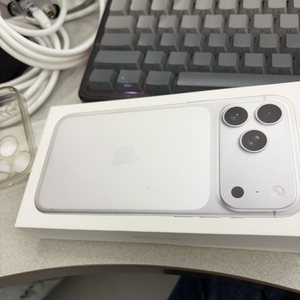 아이폰 17 프로 맥스 실버 1tb 이미지