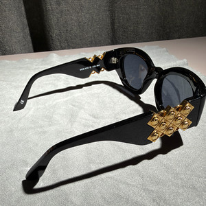 베르사체 메두사 선글라스. 420 852. 빈티지. Versace 이미지
