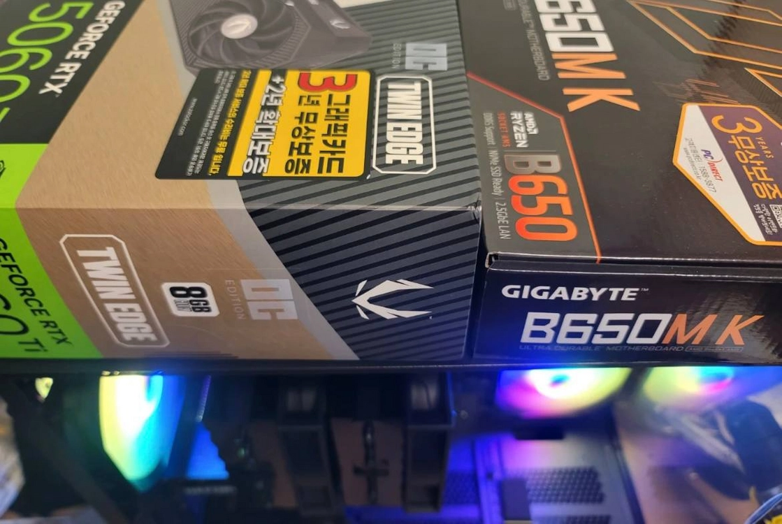 게이밍pc 컴퓨터 AMD 7700X3D, DDR5 16GB, RTX 5060TI 이미지