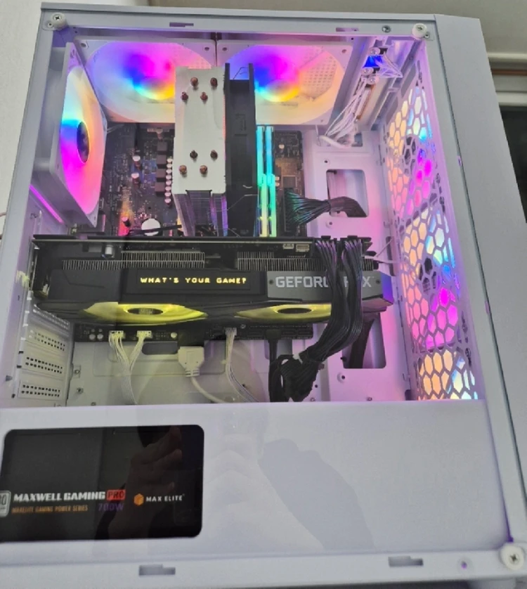 5700x rtx3070 고사양 게이밍 컴퓨터 PC 데스크탑 이미지