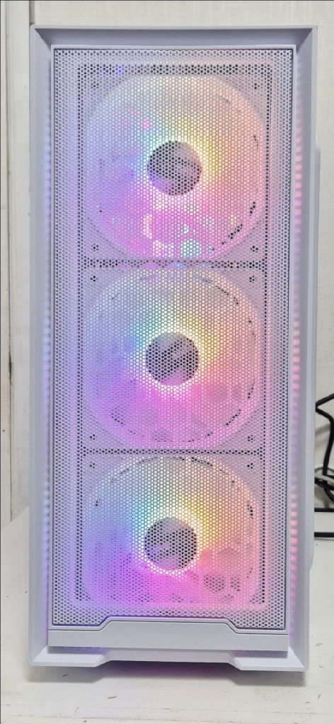 5700x rtx3070 고사양 게이밍 컴퓨터 PC 데스크탑 이미지
