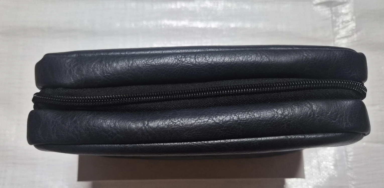 디올 소바쥬 뷰티 파우치(새상품) 이미지