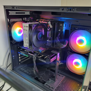 7500F 9060XT 32G 컴퓨터 본체 이미지