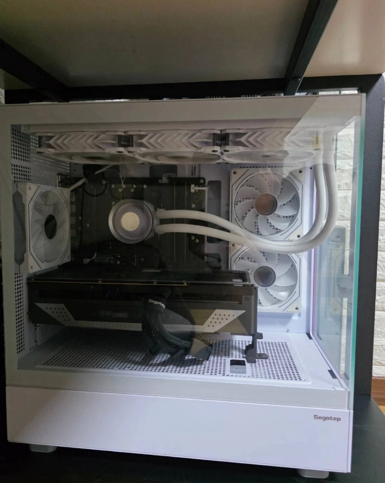 본체 7800X3D + RTX4070ti super + DDR5 32G + SSD 1TB 게이밍PC 이미지