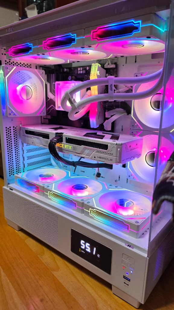 라이젠 7800x3d rtx5070 컴퓨터 본체 이미지