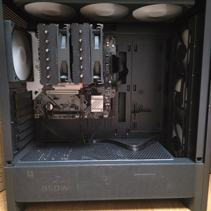 AMD 라이젠 7800x3d, 램32기가, ssd 1테라 등 컴퓨터 반본체 판매 이미지
