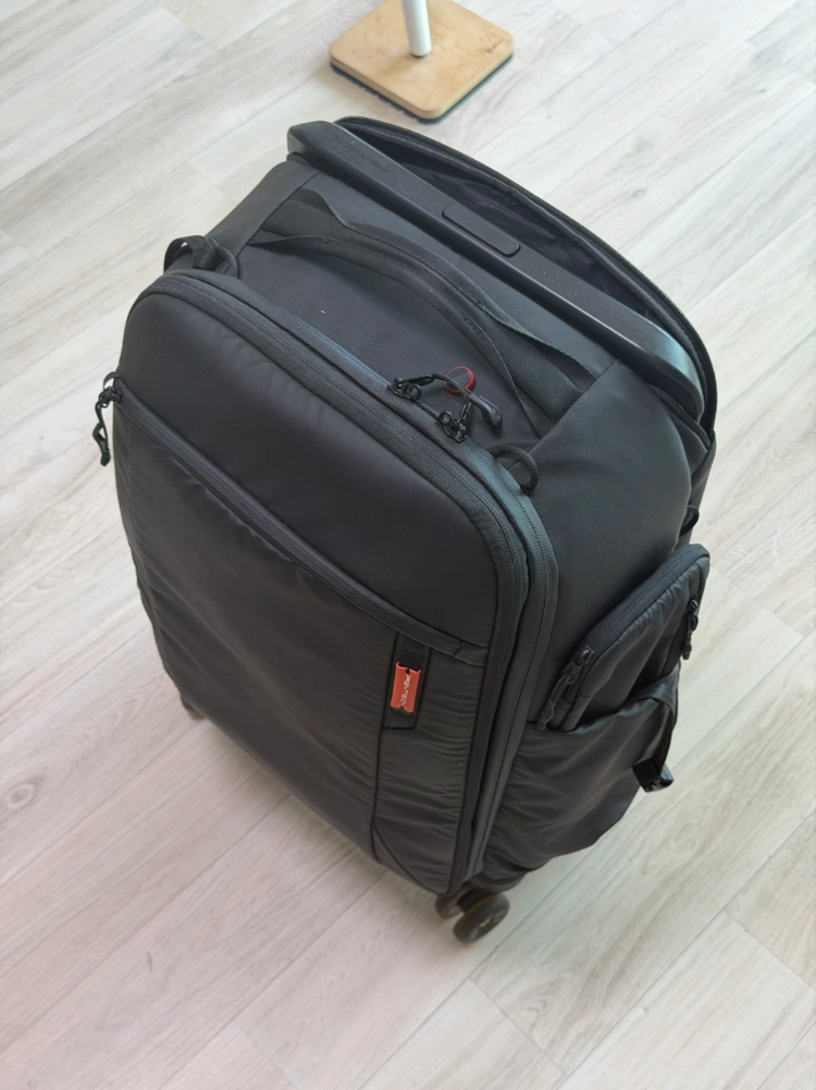 피지테크 롤링 카메라 백팩 30L 블랙 P-CB-180 캐리어 가방 이미지