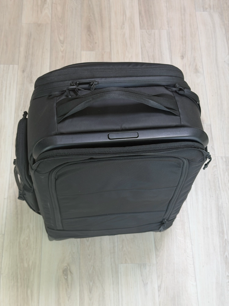 피지테크 롤링 카메라 백팩 30L 블랙 P-CB-180 캐리어 가방 이미지