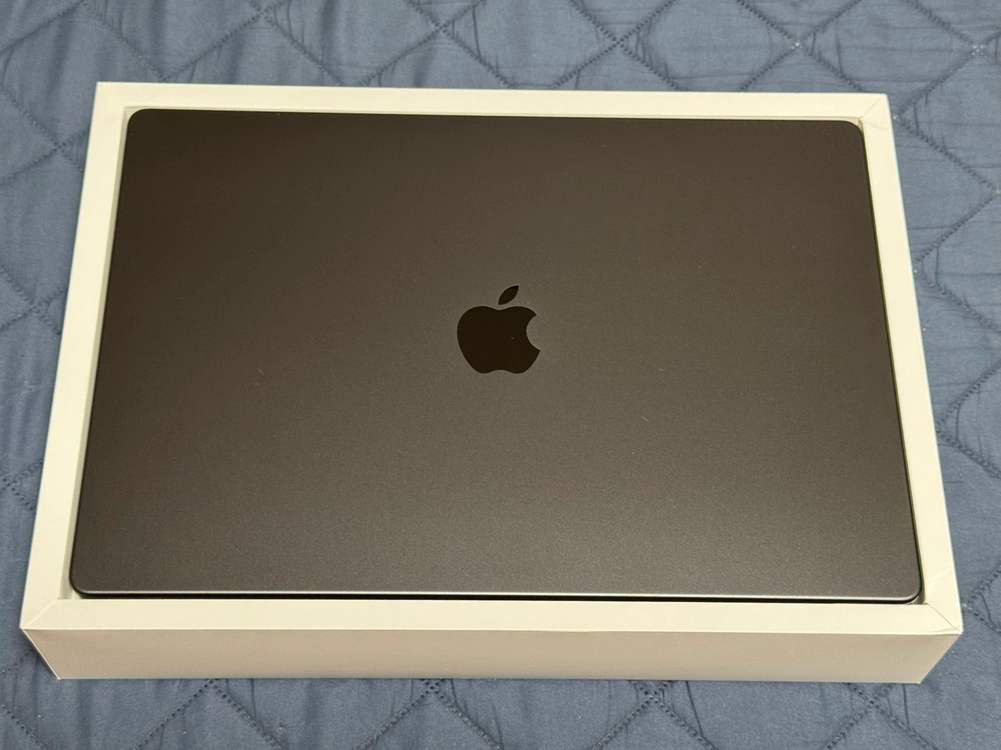 맥북프로 16 m5max 64gb /2tb 신품급 16인치 - 안심되는 중고거래