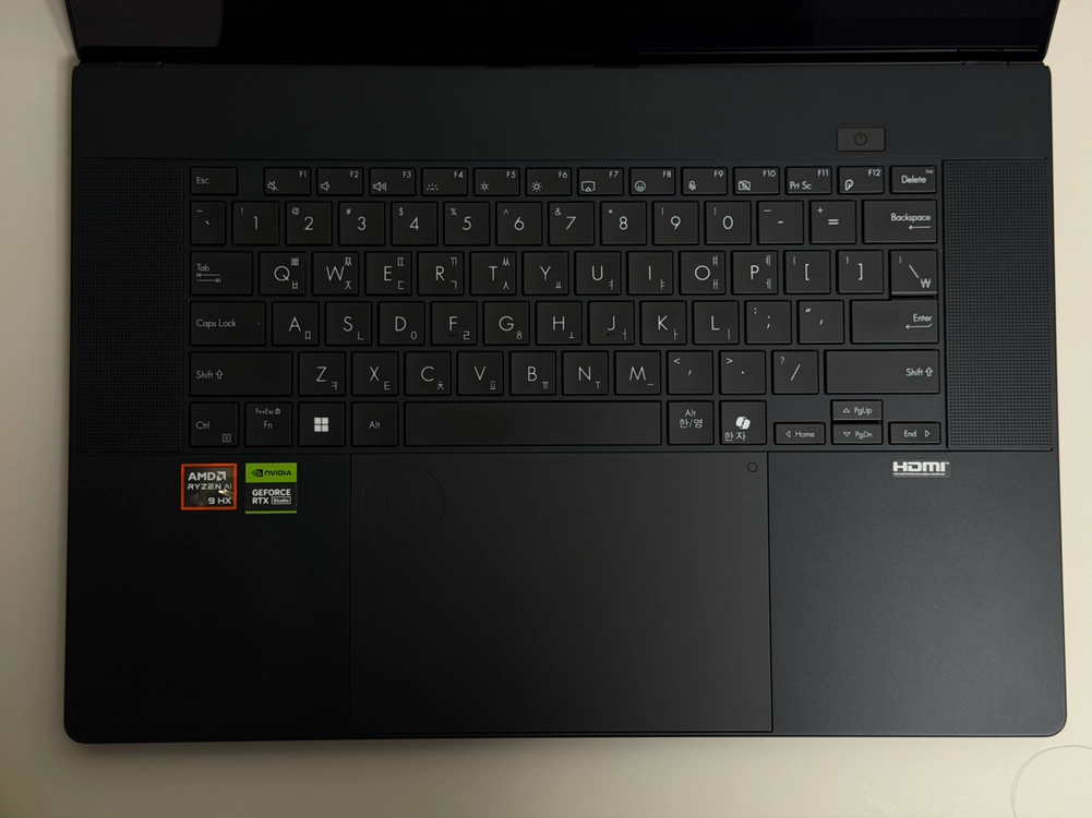 ASUS ProArt P16 H7606WI-ME140X / HX370 32GB RTX4070 1TB 4K 이미지