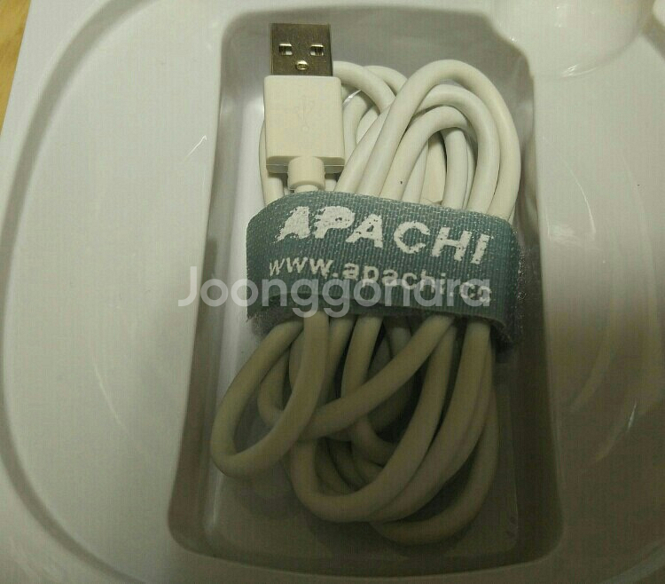 벨킨무선충전기와벨킨 2.1A 충전기--1