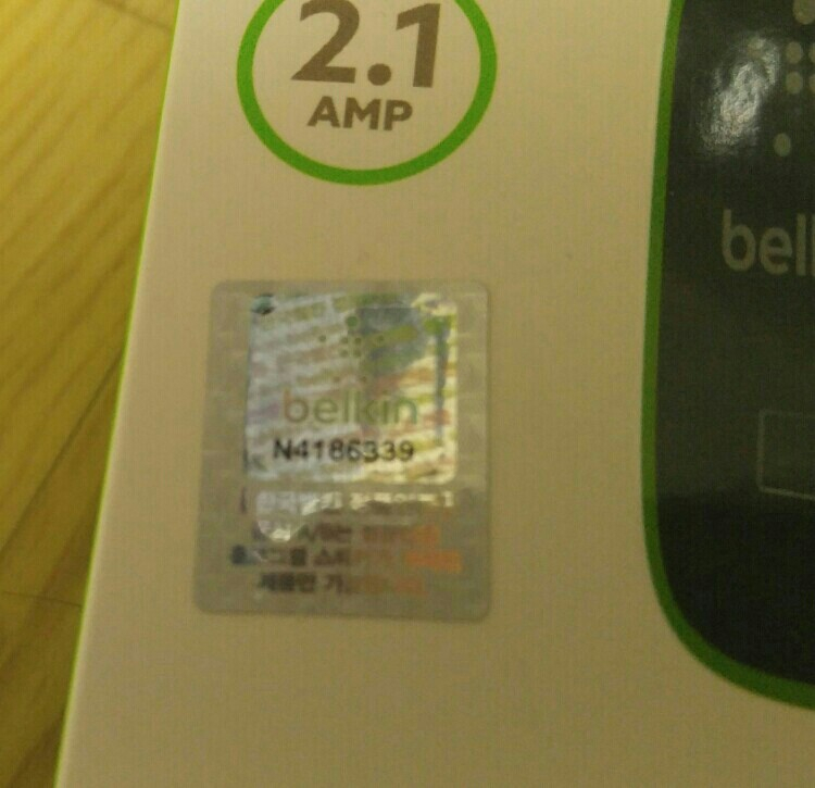 벨킨무선충전기와벨킨 2.1A 충전기--2