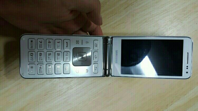 대구 kt 갤럭시폴더 G150 팝니다 이미지