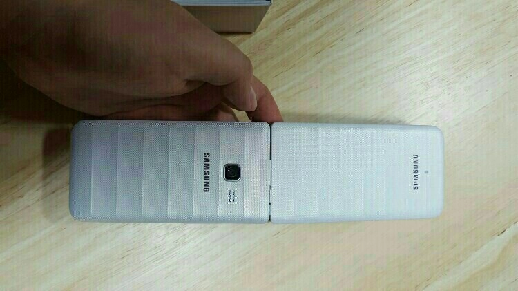 대구 kt 갤럭시폴더 G150 팝니다 이미지