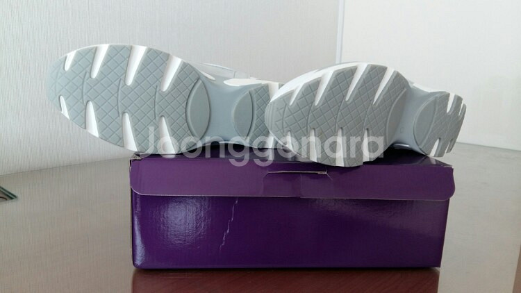 바바라  김나영 신발 245 흰색운동화  키높이--2