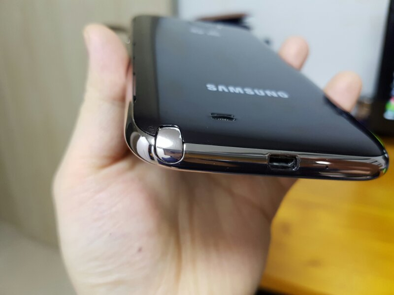 대구 LG노트2  브라운색 단품 판매 합니다 이미지