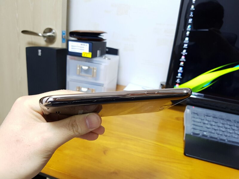 대구 LG노트2  브라운색 단품 판매 합니다 이미지