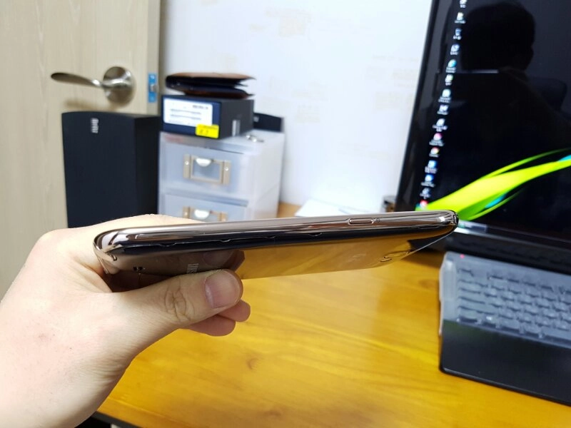 대구 LG노트2 브라운색 단품 판매 합니다 이미지