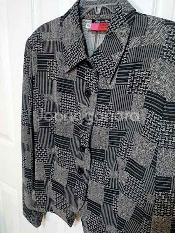 웅가로 블랙&그레이
자켓 겸 블라우스 55사이즈--1