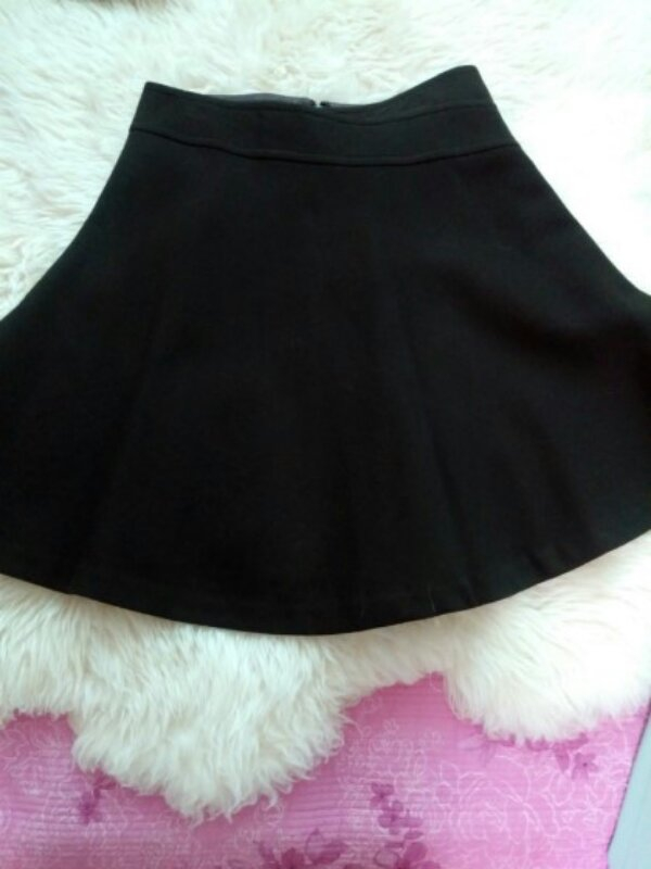 MCM 모직 플레어 스커트 55사이즈--4