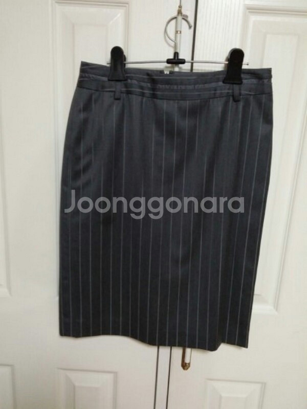 LINE BY LYNE 라인 스트라이프 모직 스커--0