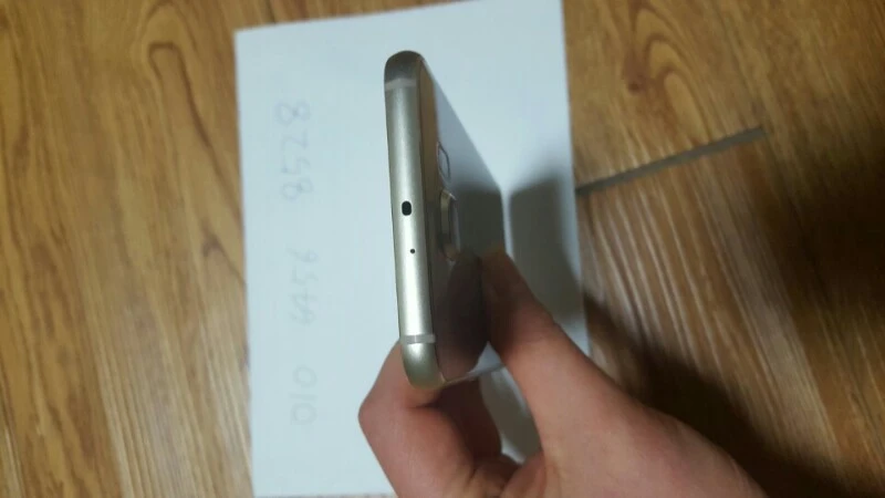 갤럭시s6 64GB 골드 한달미만사용 팝니다. 이미지
