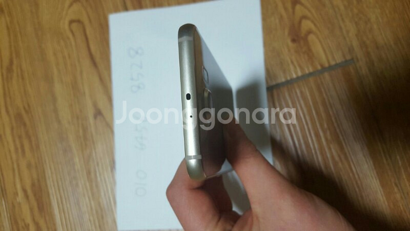 갤럭시s6 64GB 골드 한달미만사용 팝니다.--2