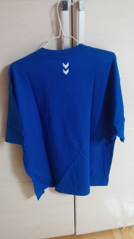 험멜 반팔티 이미지