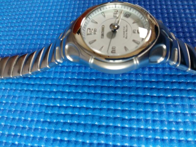 세이코 키넥틱 5j22-0a30--4