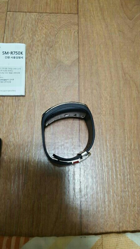 갤럭시기어s 스마트워치 이미지