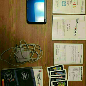 뉴 닌텐도3ds xl + 충전기 팝니다