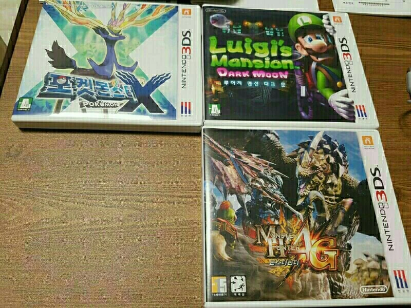 뉴 닌텐도3ds xl + 충전기 팝니다 이미지