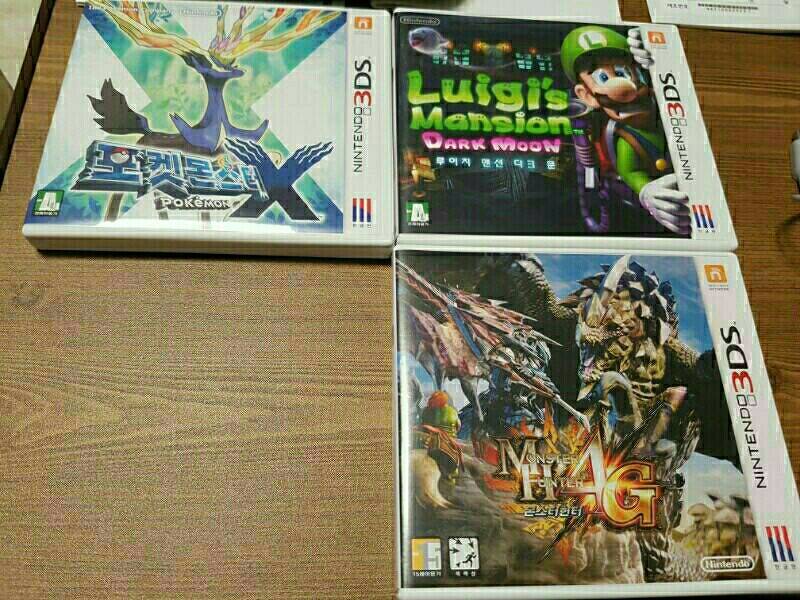 뉴 닌텐도3ds xl + 충전기 팝니다--4