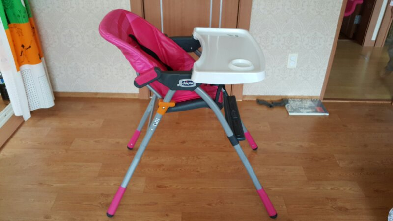 아기띠.힙시트.아기체육관.아기식탁 판매합니다.--4