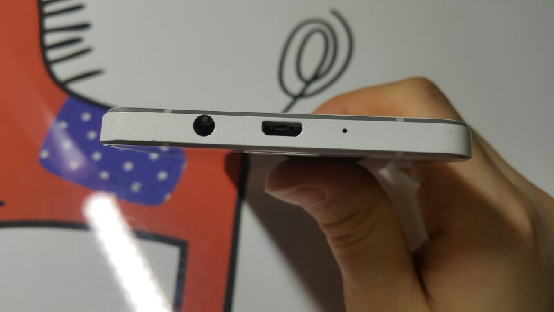 U+ A5 화이트 팝니다.--4