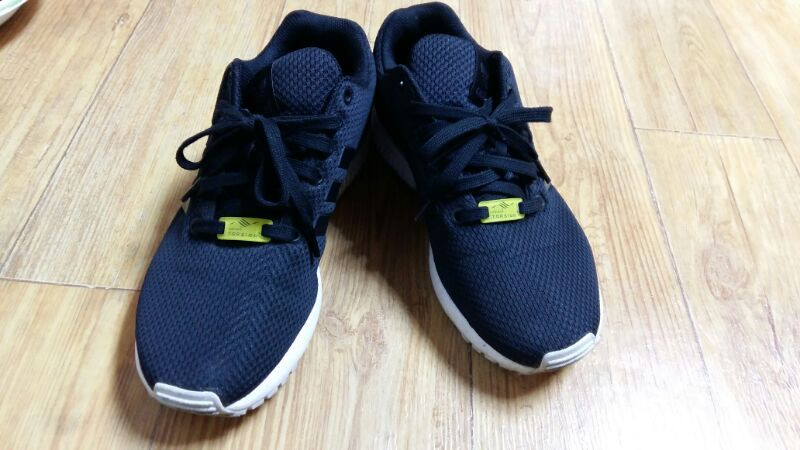 아디다스 ZX FLUX 이미지