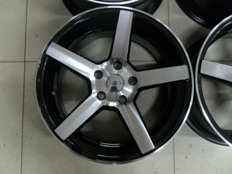 보센CV3 19인치 신품휠팝니다--2