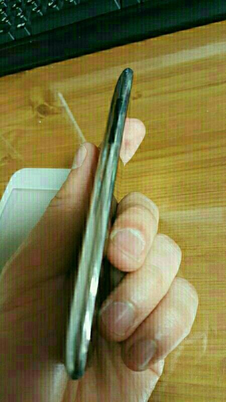 아이팟터치 8GB--1