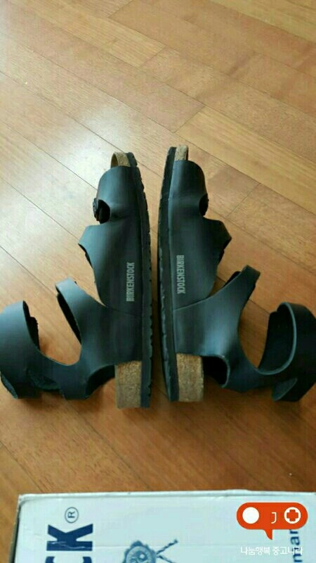 버켄스탁 샌들 이미지