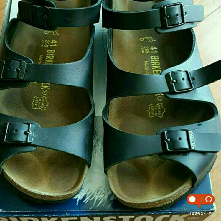 버켄스탁 샌들 이미지