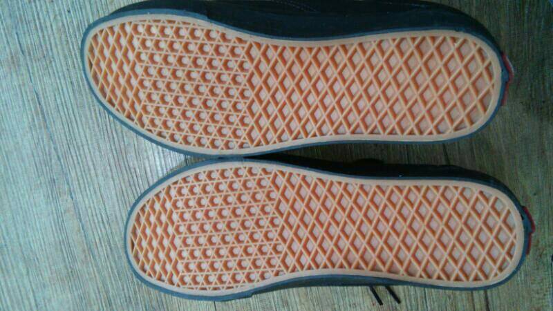 반스 올드스쿨 올블랙 새거 팝니다--3