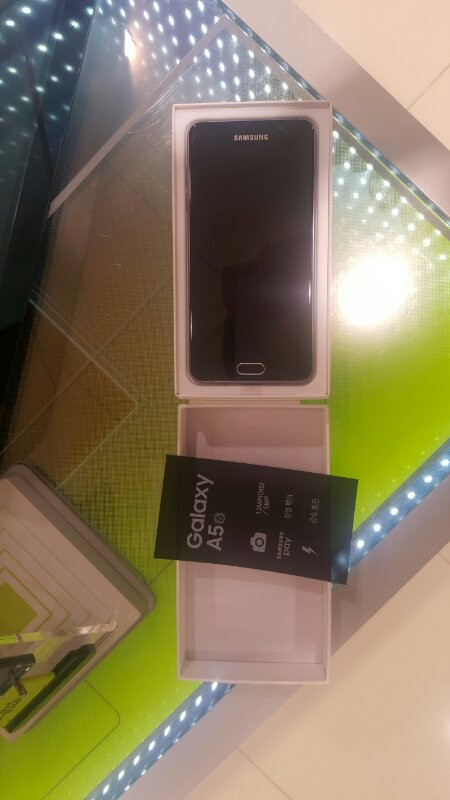 갤럭시 A56 블랙 S급 팝니다--3