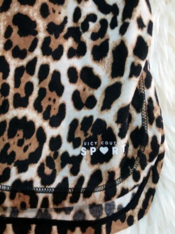 쥬시꾸뛰르 스포츠 섹시 레오파드 요가헬스런닝 상의--3