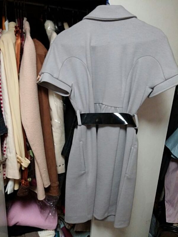 이태리 PINKO 그레이 모직 반팔 원피스 코트--5